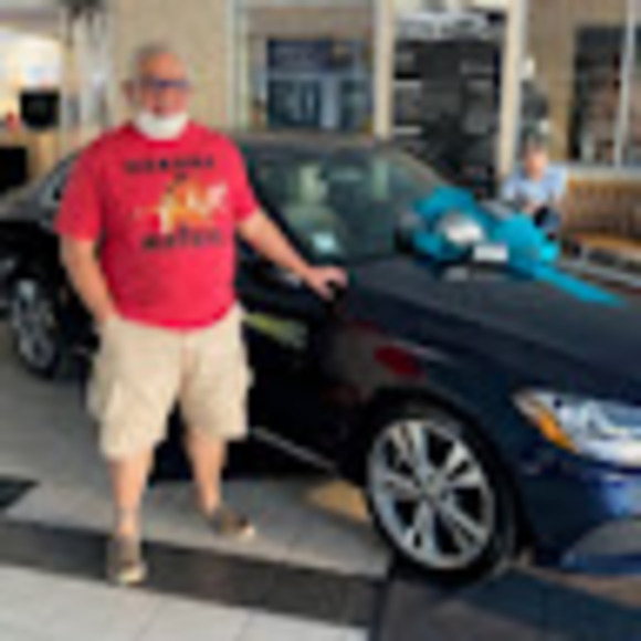 Meet your Posher, Dan - Picture 1 of 1